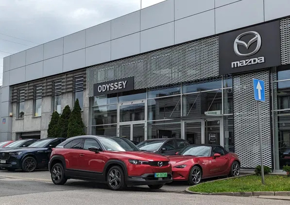 samochody osobowe Mazda MX-30 cena 109900 przebieg: 10585, rok produkcji 2021 z Boguszów-Gorce